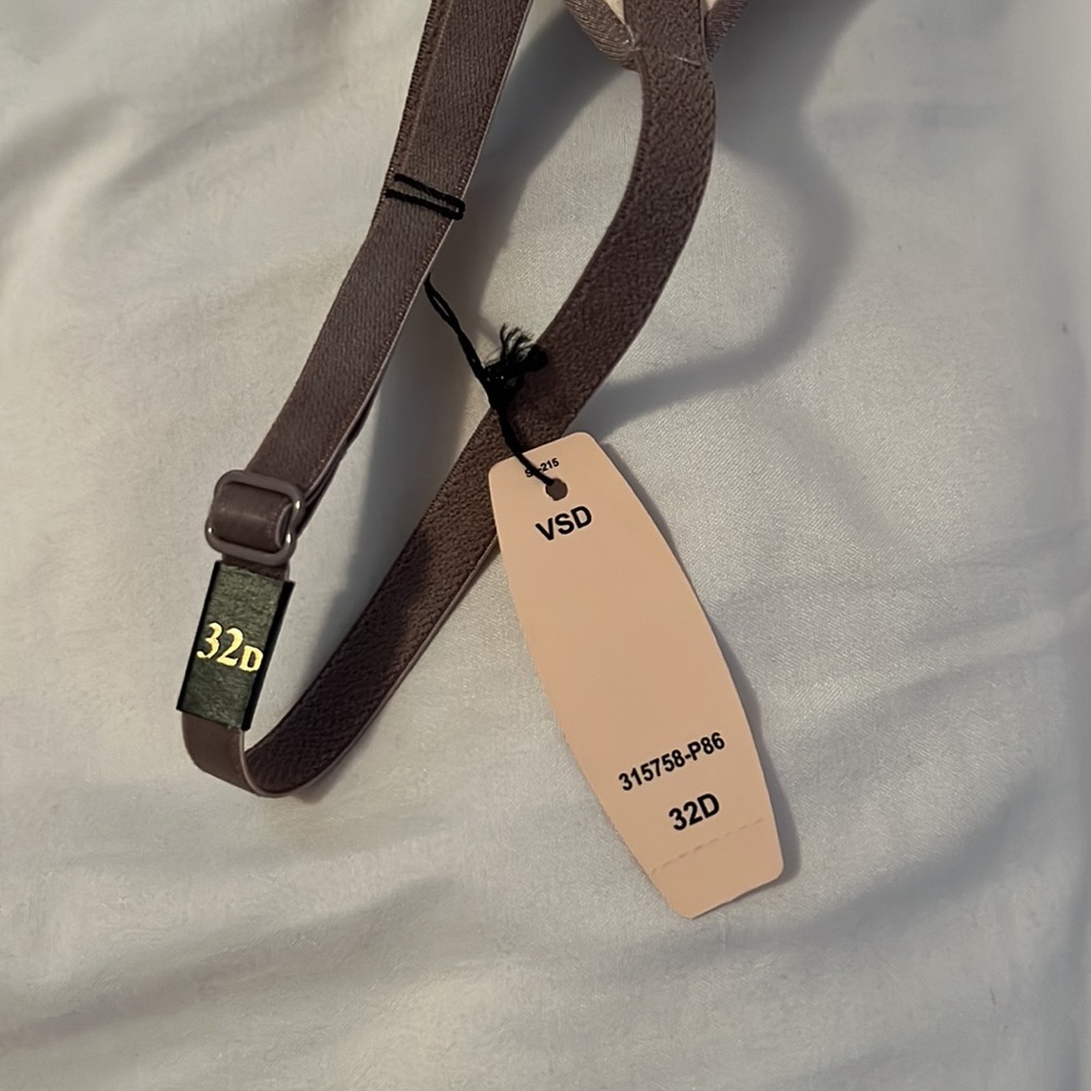 Lightly padded Bra - Picture 5 of 5